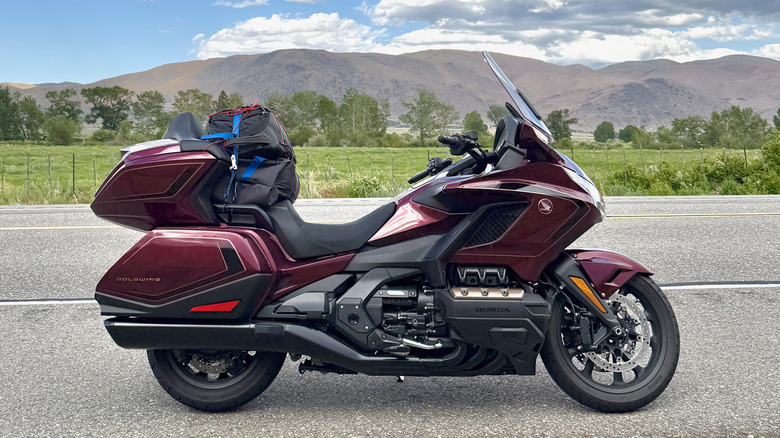 2025 Honda Gold Wing six-cylinder engine