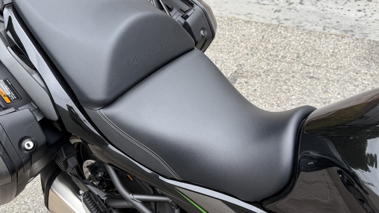 Kawasaki Versys 1100 seat