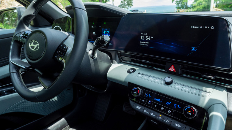2025 Hyundai Elantra Hybrid dashboard and steering wheel