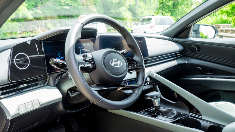2025 Hyundai Elantra Hybrid dashboard and steering wheel