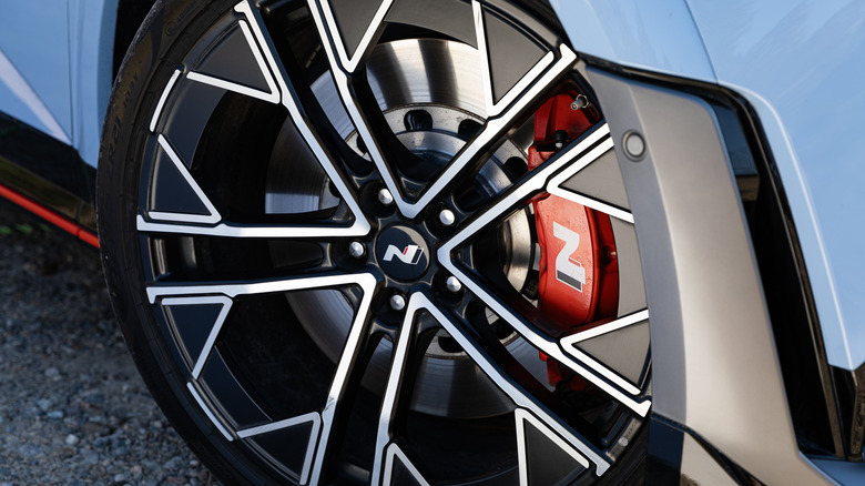 2025 Hyundai Ioniq 5 N wheels and brakes
