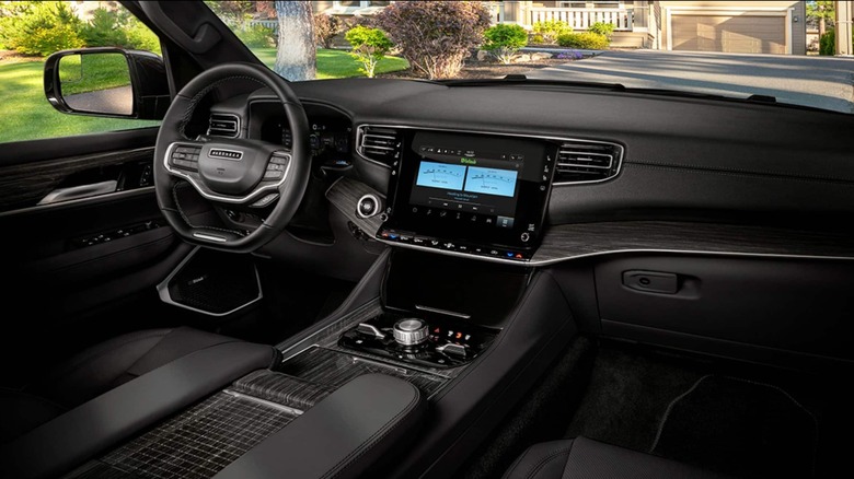 Interior of 2025 Jeep Wagoneer