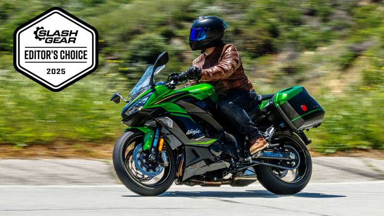 2025 Kawasaki Ninja 1100 on Mulholland Highway
