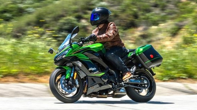 2025 Kawasaki Ninja 1100 on Mulholland Highway