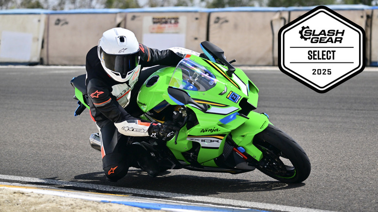 2025 Kawasaki Ninja ZX-10R leaned over at Buttonwillow Raceway
