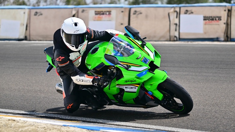 2025 Kawasaki Ninja ZX-10R leaned over at Buttonwillow Raceway