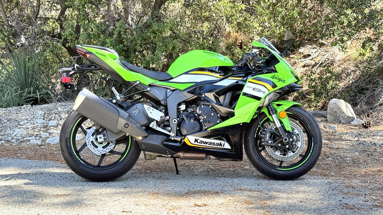 2025 Kawasaki Ninja ZX-6R parked on a mountain road