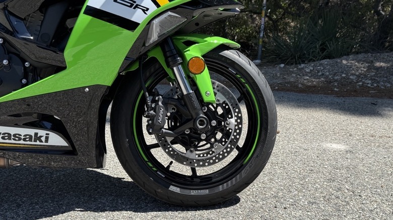 2025 Kawasaki Ninja ZX-6R front wheel and brakes