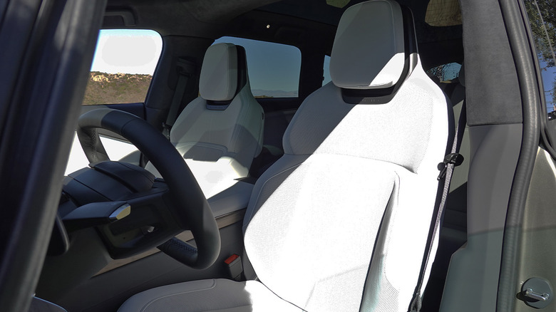 2025 Lucid Gravity front seats detail