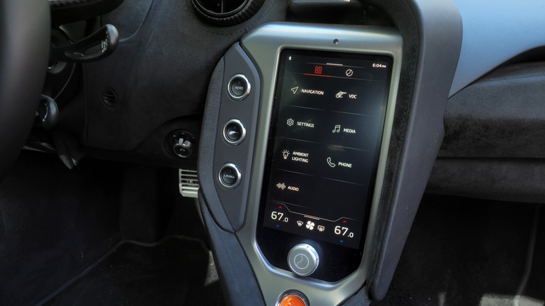 2025 McLaren 750S infotainment touchscreen