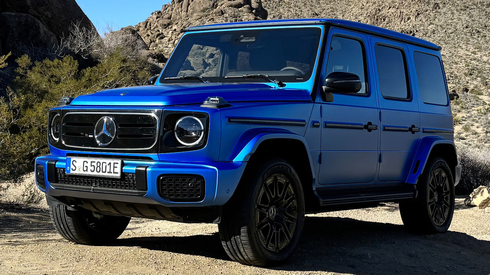 کاری که G-Wagon تمام الکتریکی با چهار موتور انجام می دهد