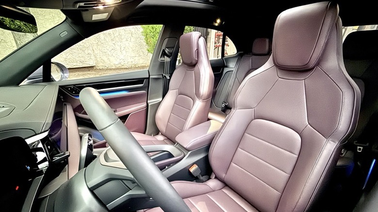 2025 Porsche Macan 4S Electric