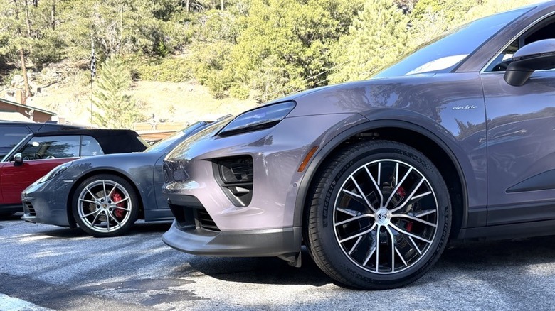 2025 Porsche Macan 4S Electric