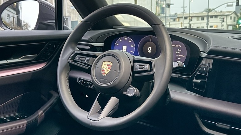 2025 Porsche Macan 4S Electric