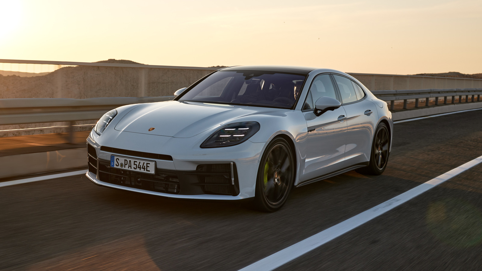 2025 Porsche Panamera EHybrid Is Faster On The Road And At The Charger