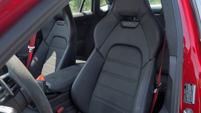 2025 Porsche Panamera GTS front seats