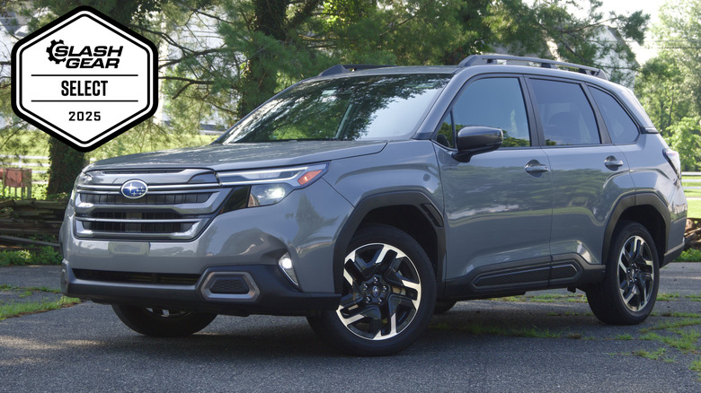 2025 Subaru Forester hybrid front 3/4 view
