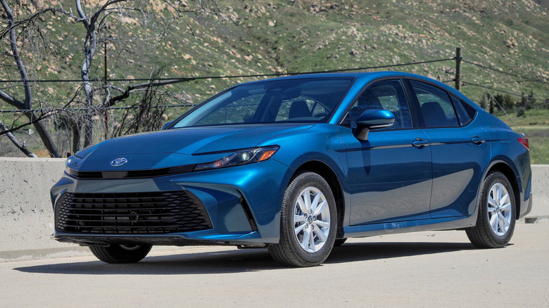 2025 Toyota Camry front 3/4