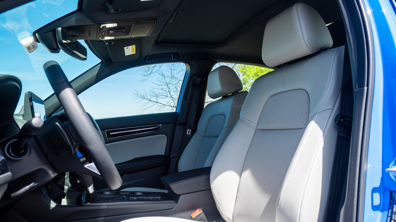 2026 Honda Civic Hatchback Hybrid front seats