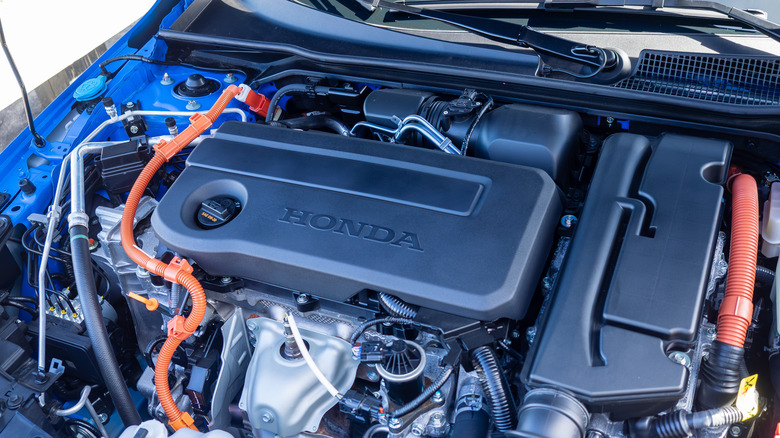 2026 Honda Civic Hatchback Hybrid engine bay
