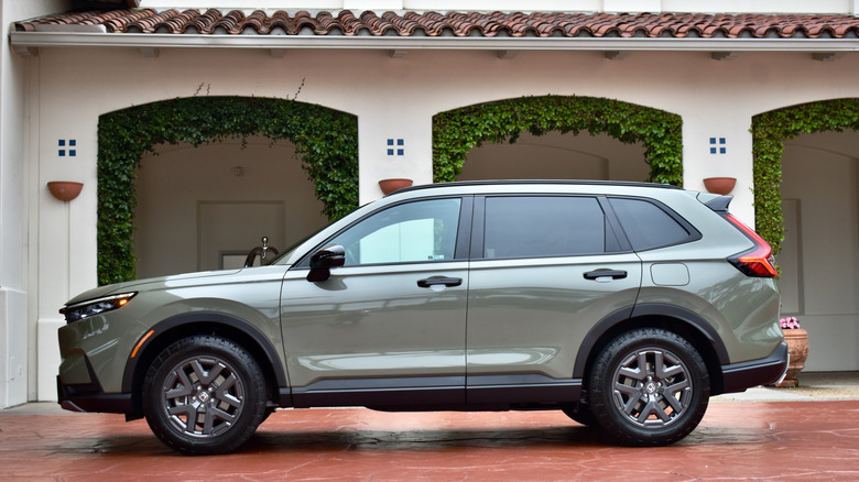 2026 Honda CR-V TrailSport Hybrid profile view.