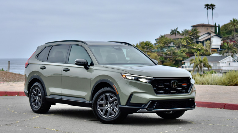 2026 Honda CR-V TrailSport Hybrid front quarter view.
