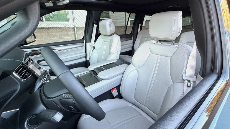 2026 Jeep Grand Wagoneer front seats