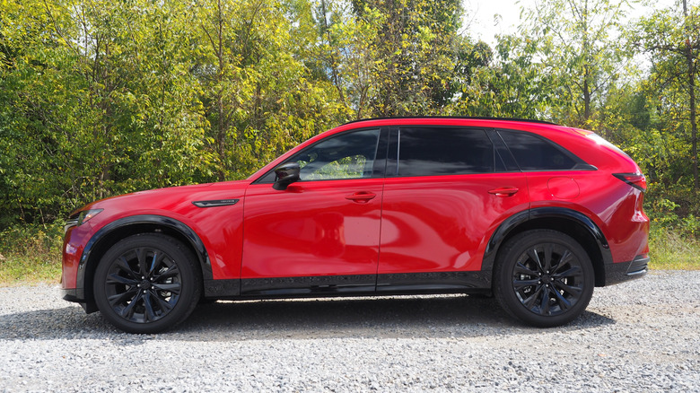 2026 Mazda CX-90 left profile view