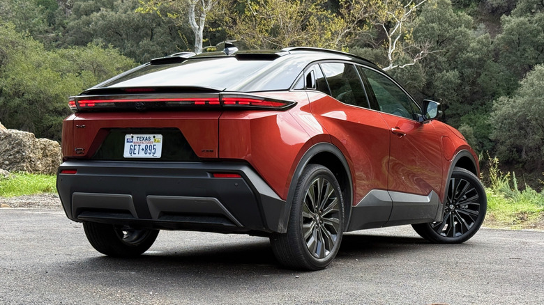 2026 Toyota C-HR rear 3/4