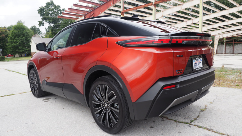 2026 Toyota C-HR XSE left rear three-quarter view