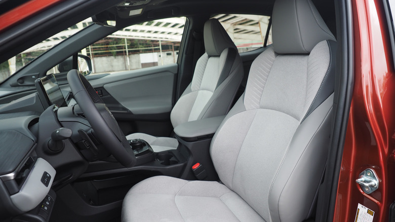 2026 Toyota C-HR XSE front seats