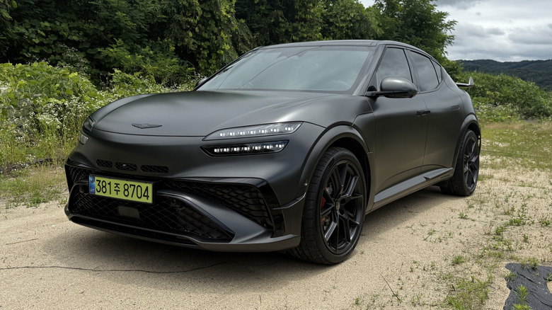 2027 Genesis GV60 Magma