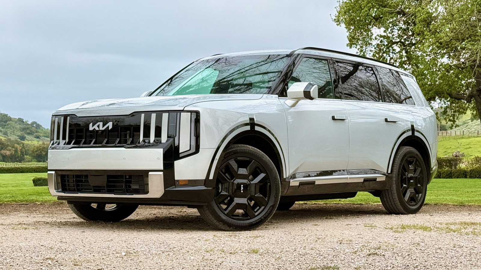 2027 Kia Telluride Drives Like A Luxury SUV, But Fuel Economy Won't Bust Your Budget