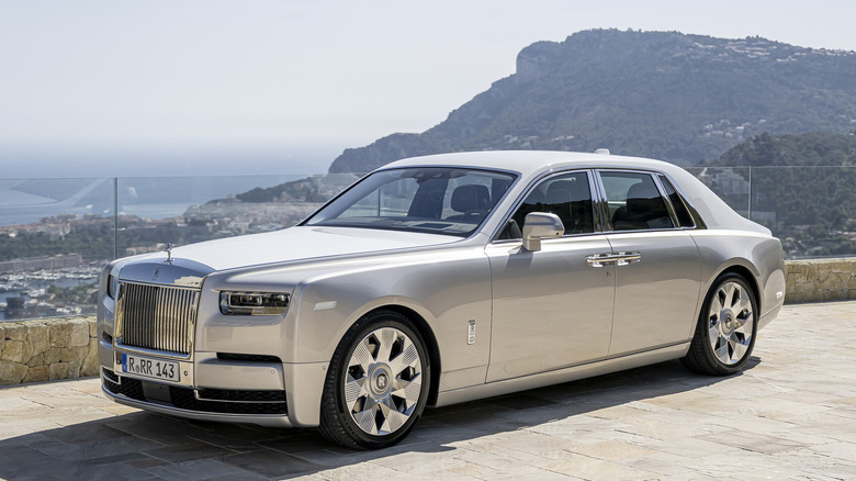 Front 3/4 view of Rolls-Royce Phantom on the French Riviera