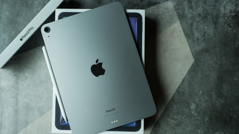 iPad Air and Apple Pencil Pro on a flat surface