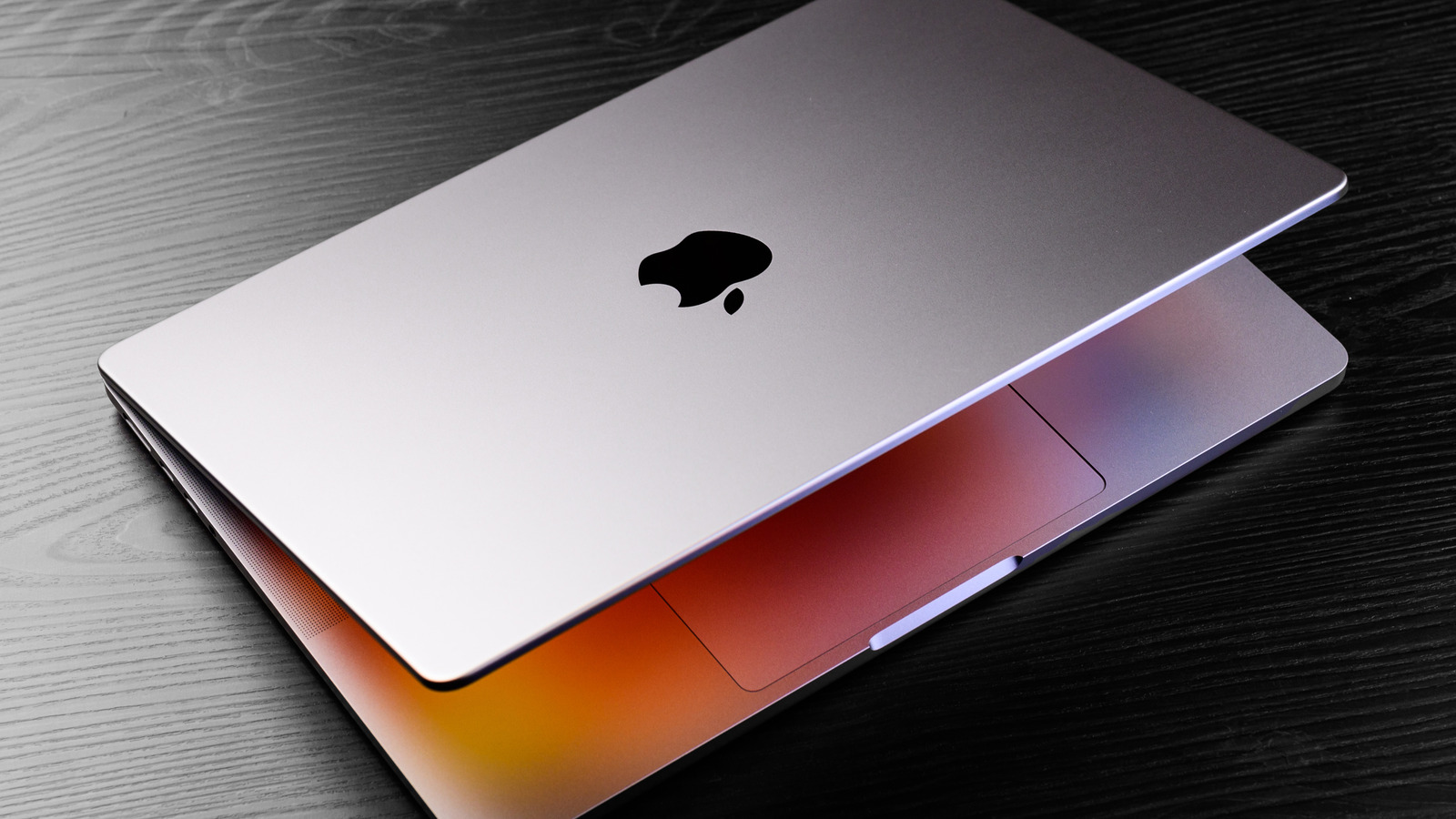 15 Essential Accessories for MacBook and MacBook Pro – WHOOSH!