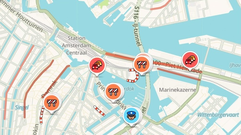 Waze map showing icons