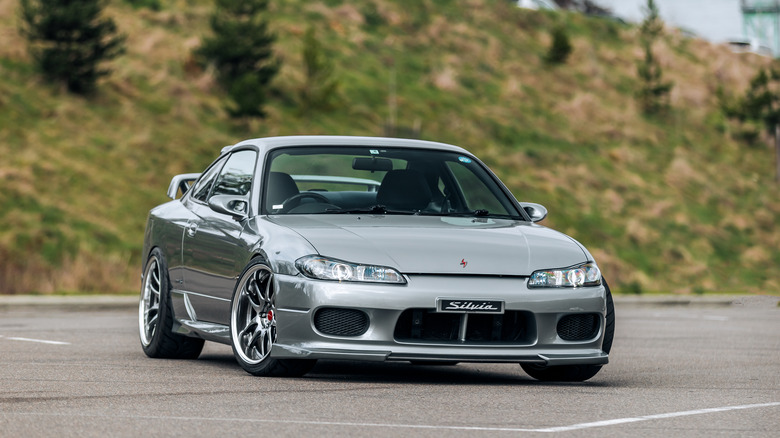 Nissan S15 Silvia Spec-R front 3/4 view
