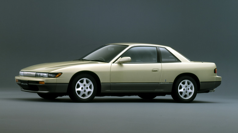 1988 Nissan Silvia S13 front 3/4 view