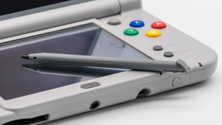 Nintendo 3DS XL console