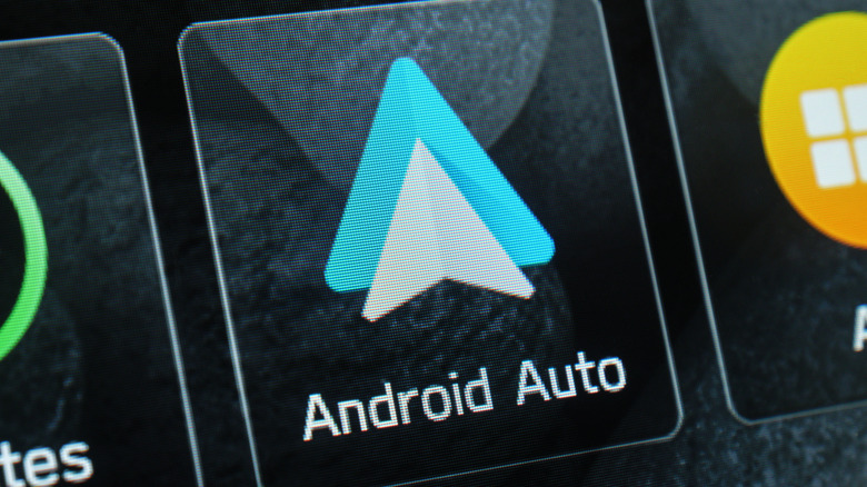 Android Auto app icon on a screen.