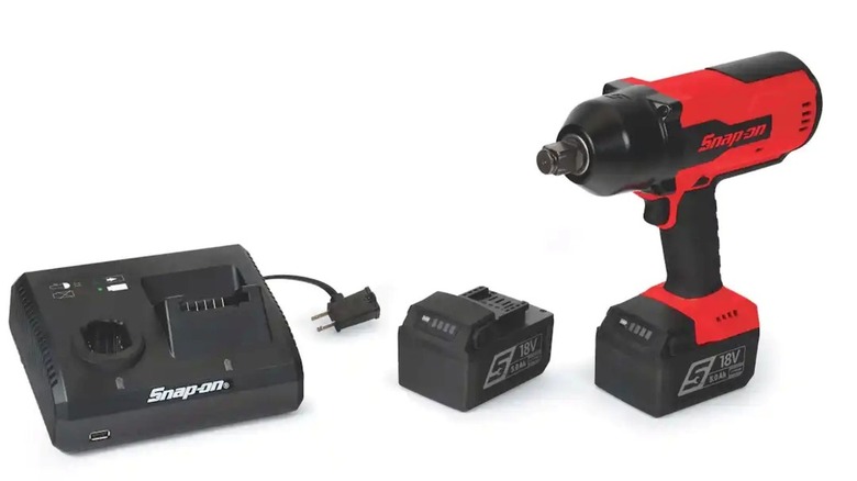 The Snap-On 18V cordless 3/4-inch impact wrench kit.