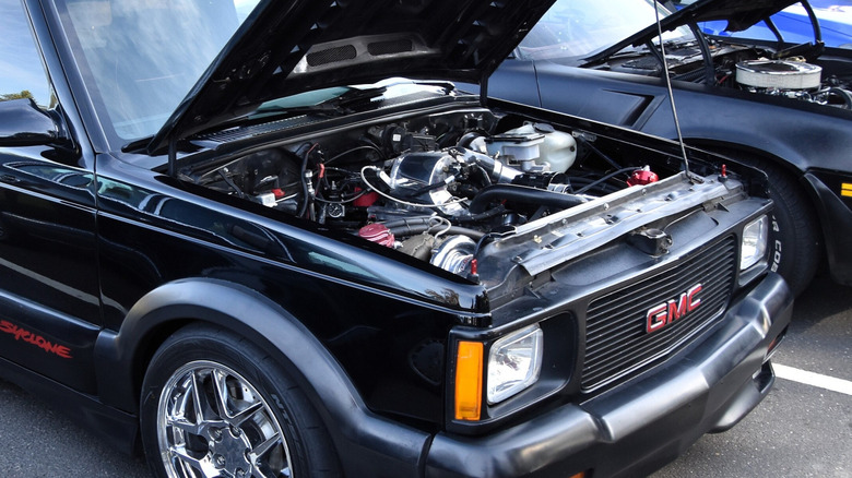 GM 4.3-liter Vortec V6 in a GMC Syclone