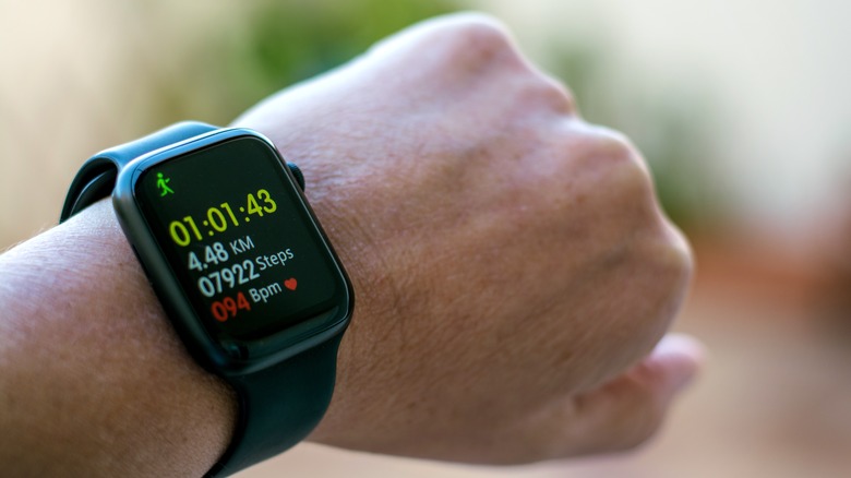 Smartwatch tracking steps on wrist