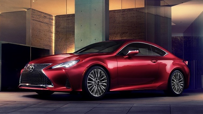 Front 3/4 view of Lexus RC Coupe in underground setting