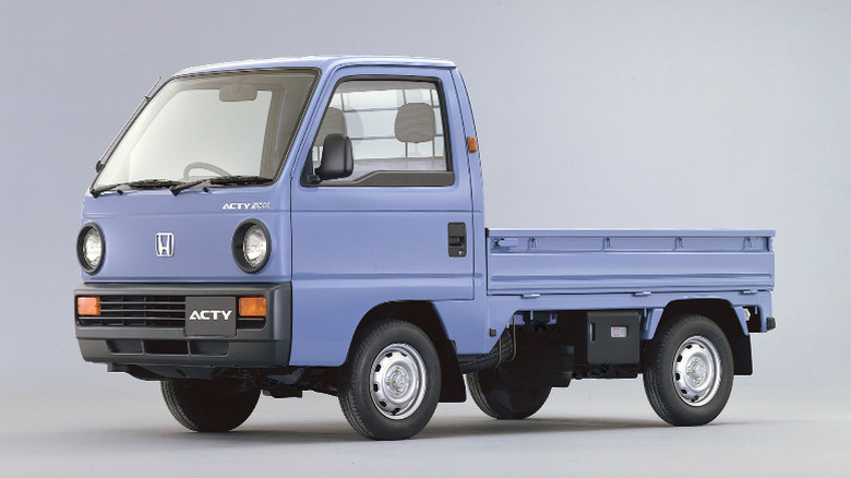 Honda Acty studio shot