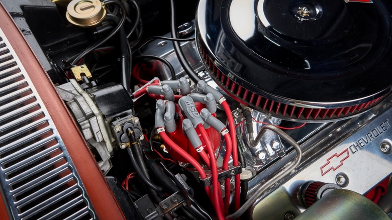 A view of a 350 Chevy small block V8 in a 1969 Corvette.