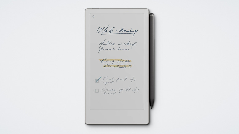 Remarkable Paper Pro move on white background