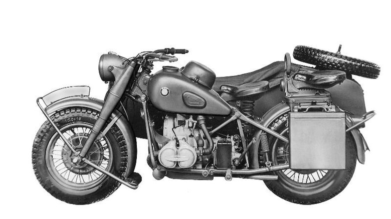 BMW R75 with sidecar