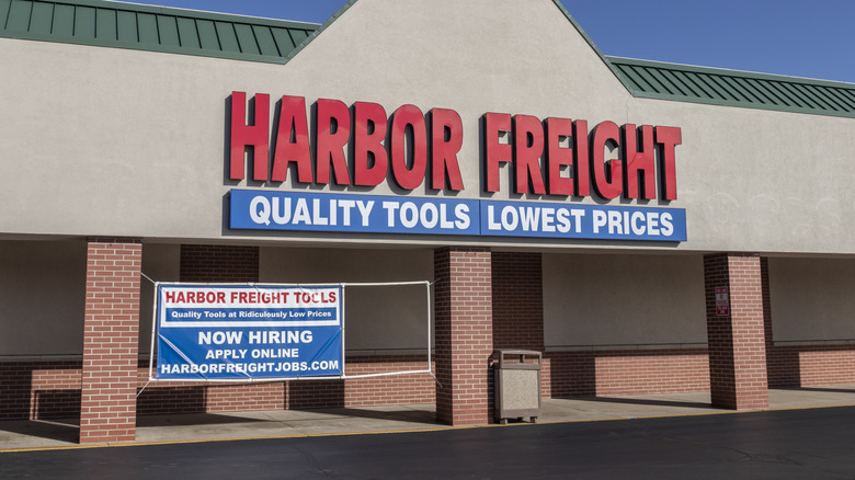 Harbor Freight storefront